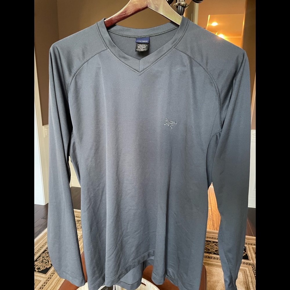 Arc’teryx Mens performance shirt